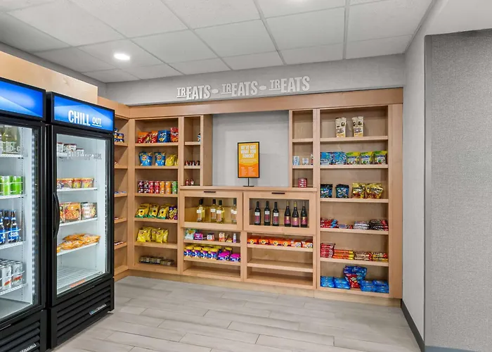 Hampton Inn & Suites Charlotte-Airport